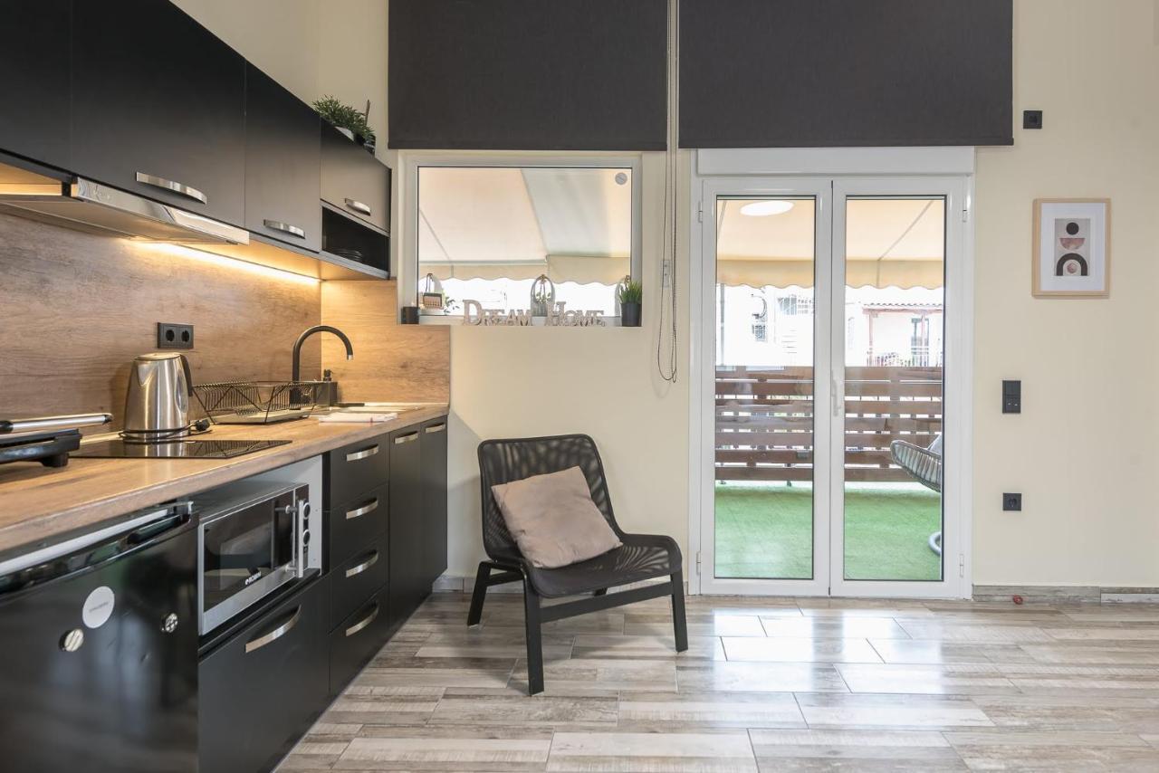 Apartamento Petralona Stylish Penthouse Atenas Exterior foto